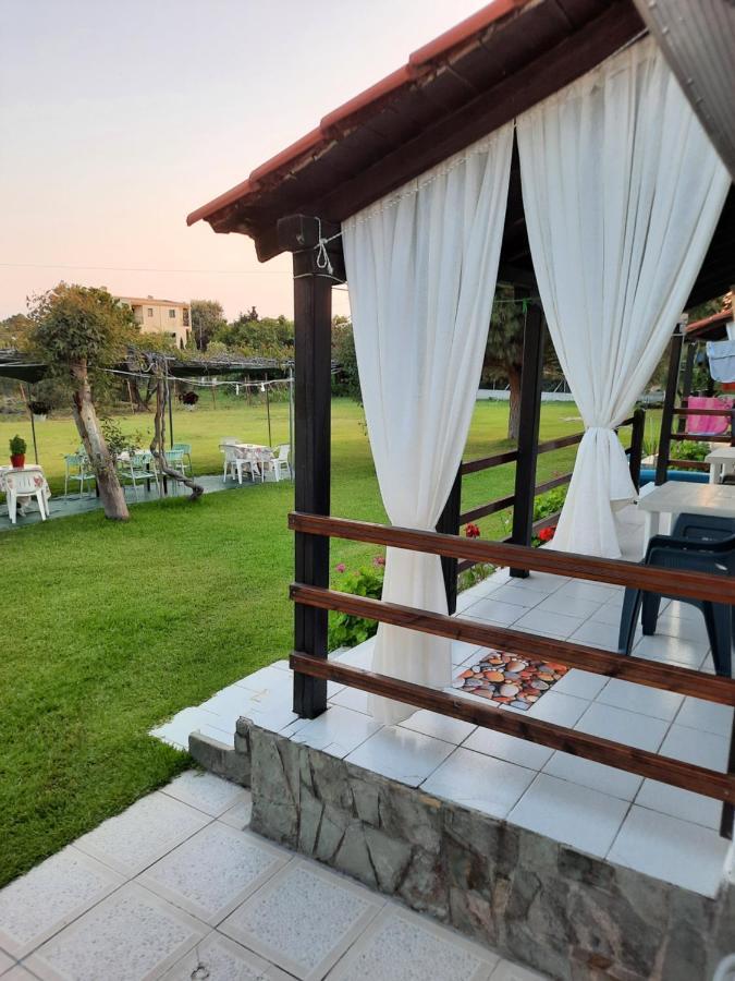 Bungalows Anestis Toroni Extérieur photo